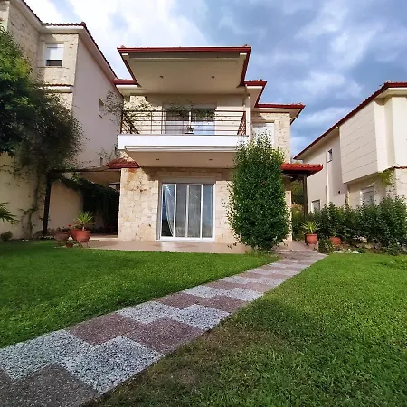 Detached House In A Quiet Place Дом отдыха Ханиоти