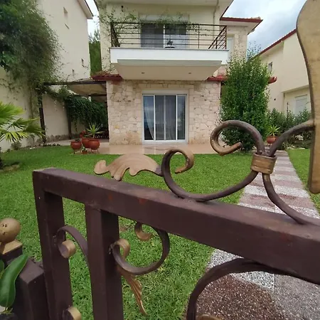 Holiday home Detached House In A Quiet Place