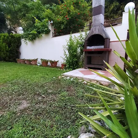 Detached House In A Quiet Place Ханиоти